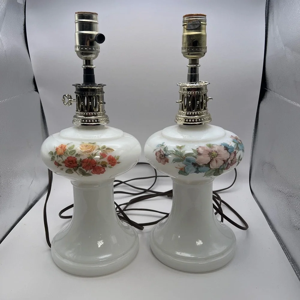 Vintage Milk Glass Lamps Floral Rose Design Pair Accent‎ Table Lamps
